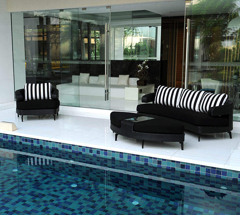 Embrace Sofa Set