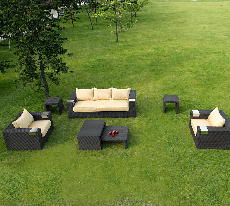 Tatta III Sofa Set